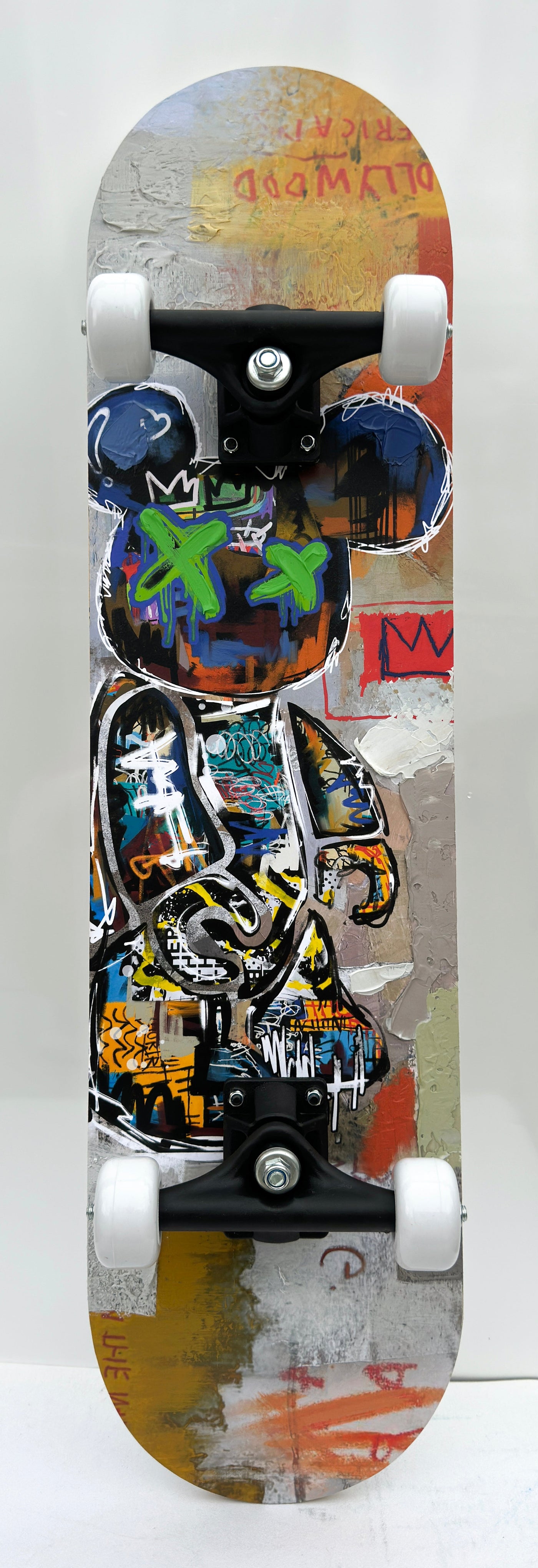 ''Graffiti Bear Skateboard'' Hand-painted Skateboard