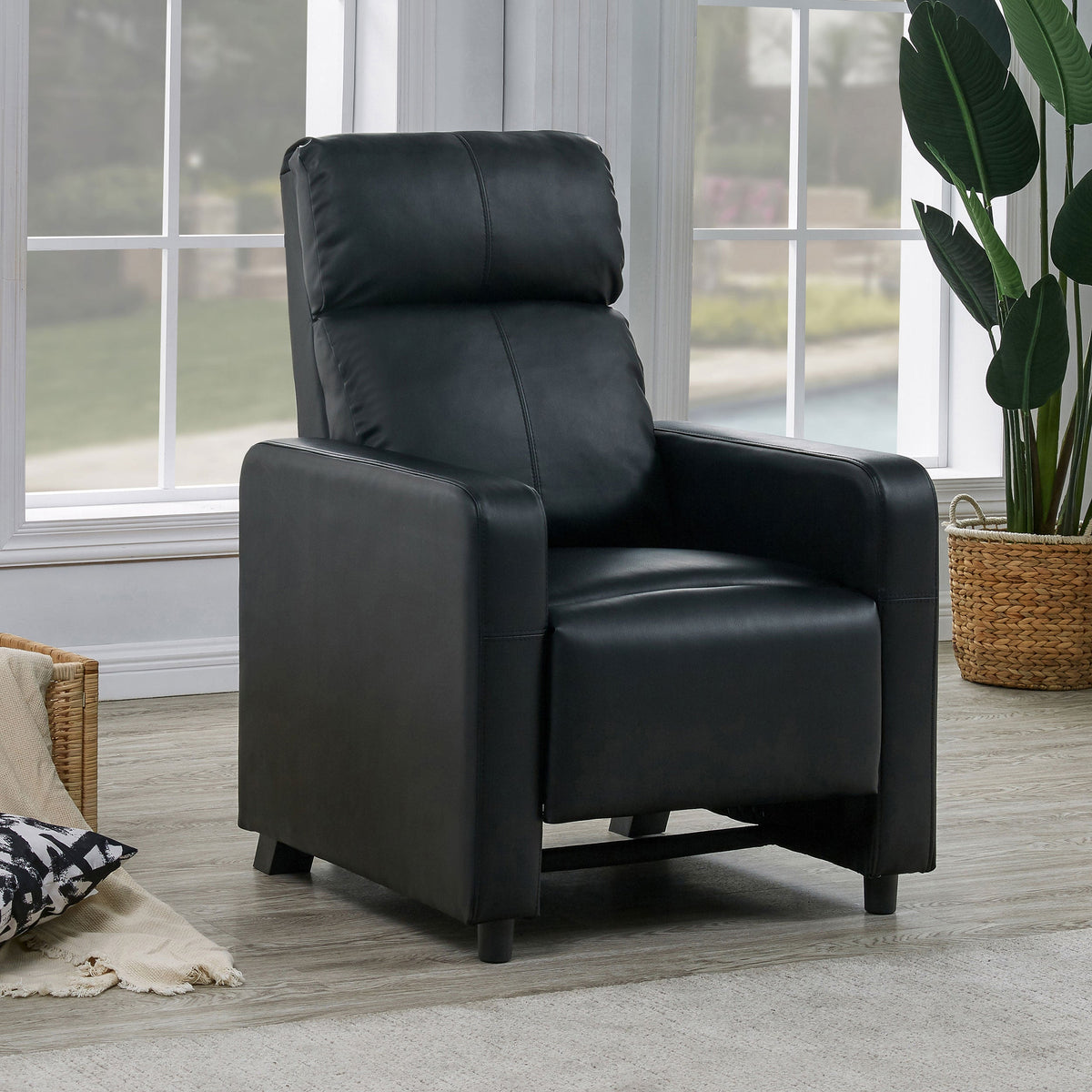 Sillón reclinable tapizado con respaldo para cine en casa Toohey, color negro