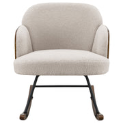 Mecedora Paige Boucle con respaldo medio tapizada en beige