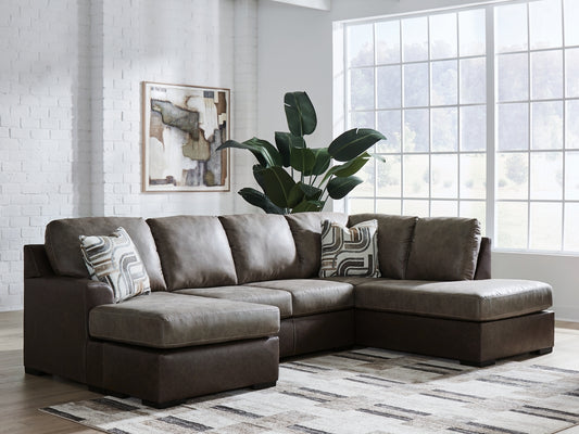 Baltic-Park 2-Piece Sectional with Chaise