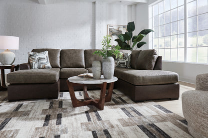 Baltic-Park 2-Piece Sleeper Sectional with Chaise