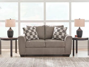 Loreo 68in Loveseat