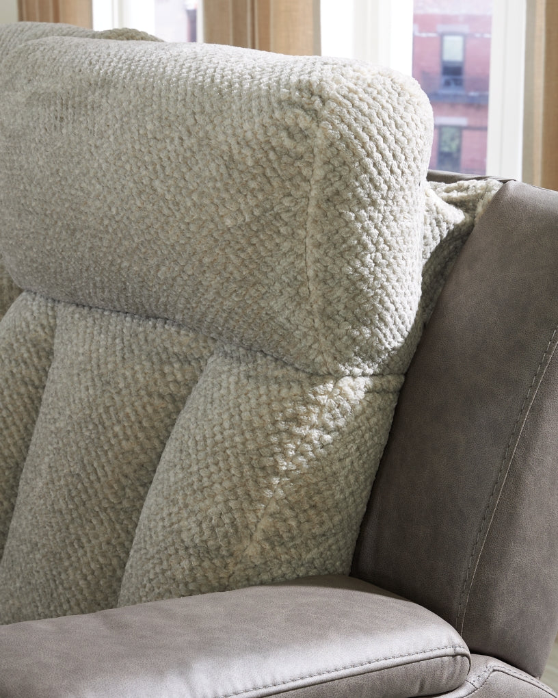 Stately Check PWR Recliner/ADJ Headrest