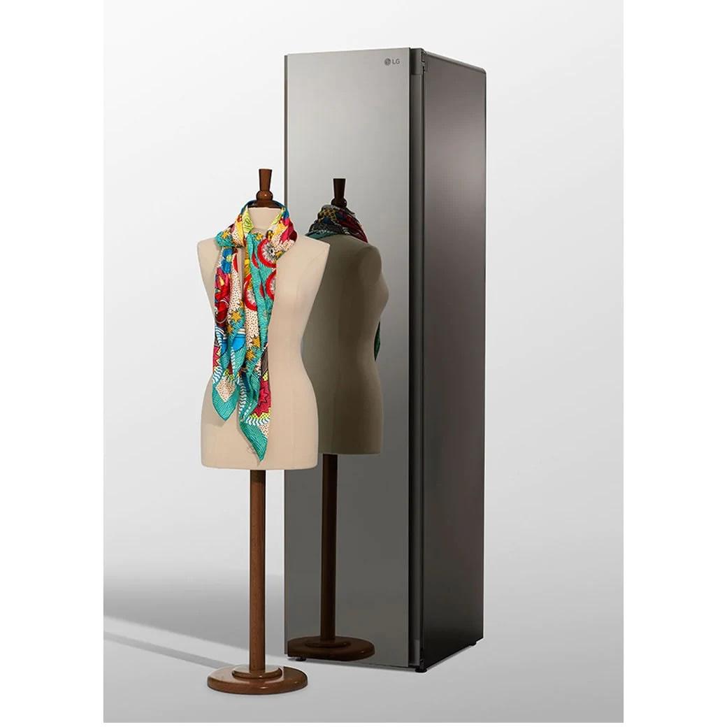  LG Clothing Care System with TrueSteam® S3MFBN IMAGE 3