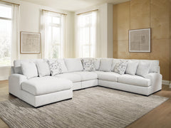 Wynncroft Manor 5-Piece Sectional with Chaise