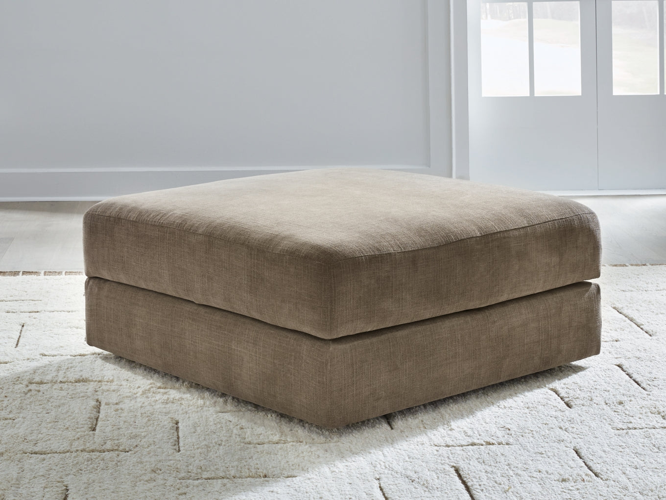 Camellia-Court Ottoman With Storage