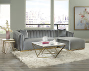 Mesa de centro cuadrada Meryl con superficie de imitación de mármol, blanca y dorada