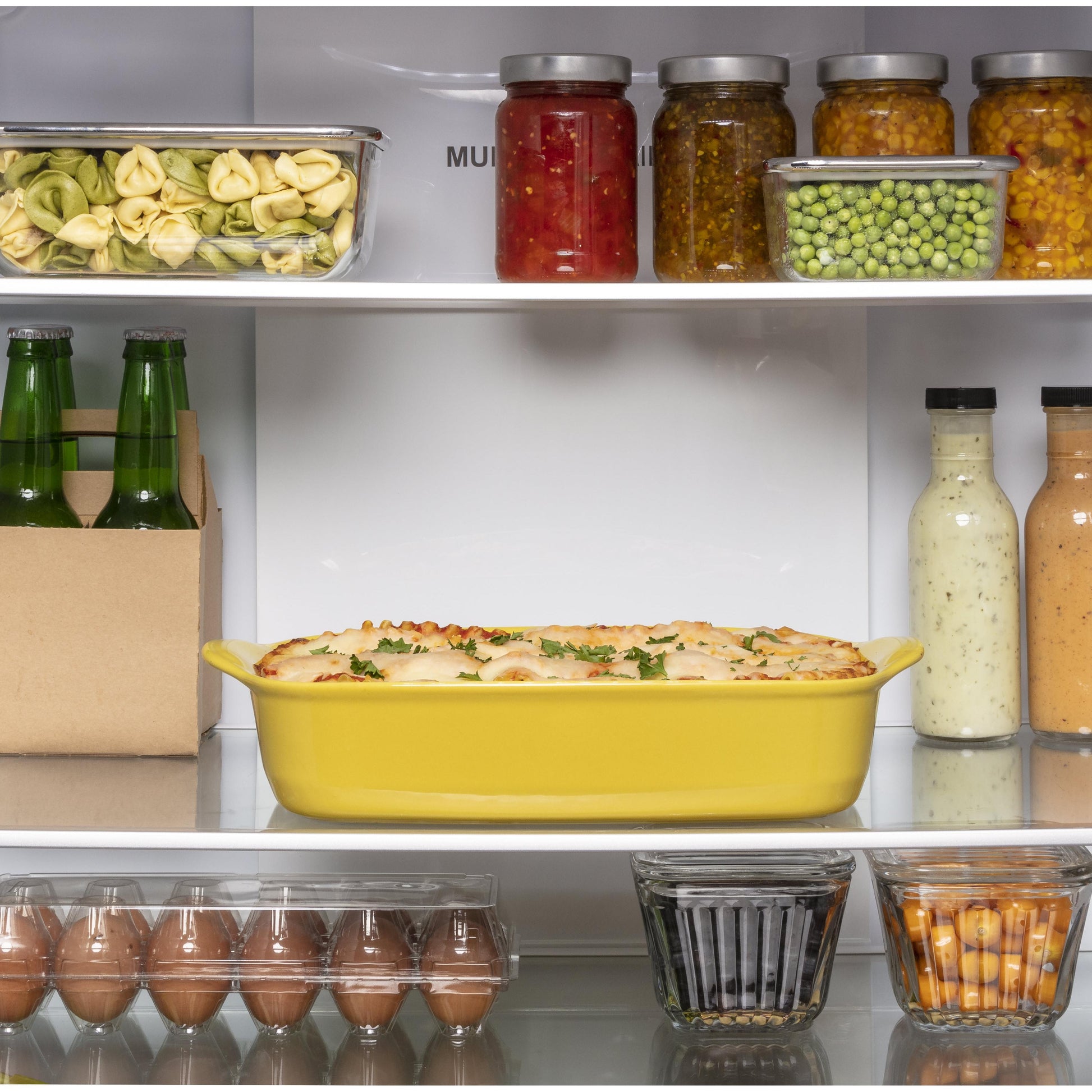 GE 32-inch, 17.7 cu.ft. Counter-Depth Bottom Freezer Refrigerator with LED Lighting GBE17HYRFS IMAGE 8