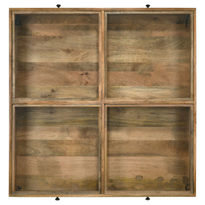 Mesa de centro Stephie con cuatro cajones y tapa de vidrio cuadrada en color marrón miel