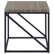Mesa auxiliar cuadrada Birdie de madera de ingeniería, color gris Sonoma