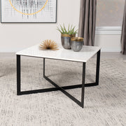 Mesa de centro cuadrada Tobin con superficie de mármol, blanca y negra