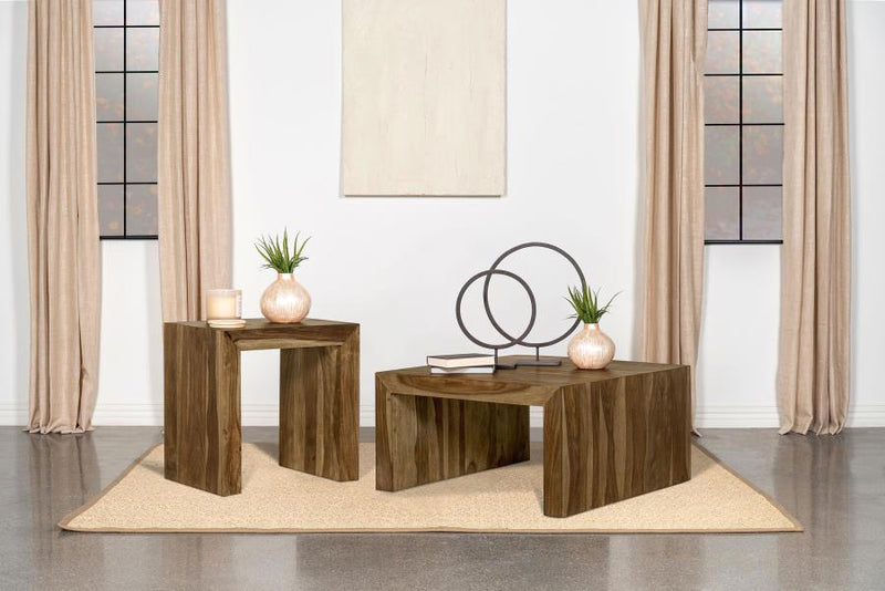 Mesa de centro cuadrada de madera maciza Odilia color castaño rojizo