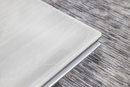 Mesa de centro rectangular con superficie de piedra Kerwin, blanca y cromada