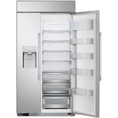  LG STUDIO Studio 42-inch, 25.6 cu.ft. Built-in Side-by-Side Refrigerator with SpacePlus™ Ice System SRSXB2622S IMAGE 3