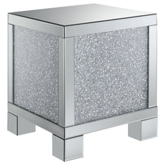 Mesa auxiliar rectangular de acrílico con espejo Gillian, color plateado