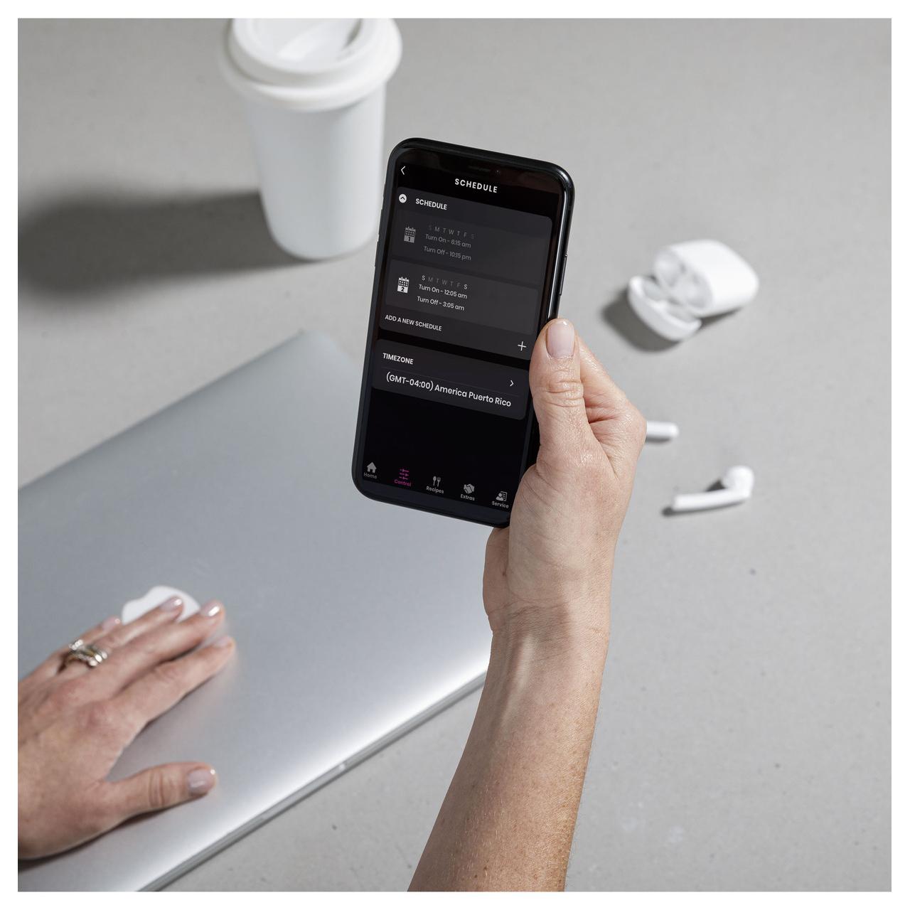  Monogram 15-inch Ice Maker UNC15NPRII IMAGE 10