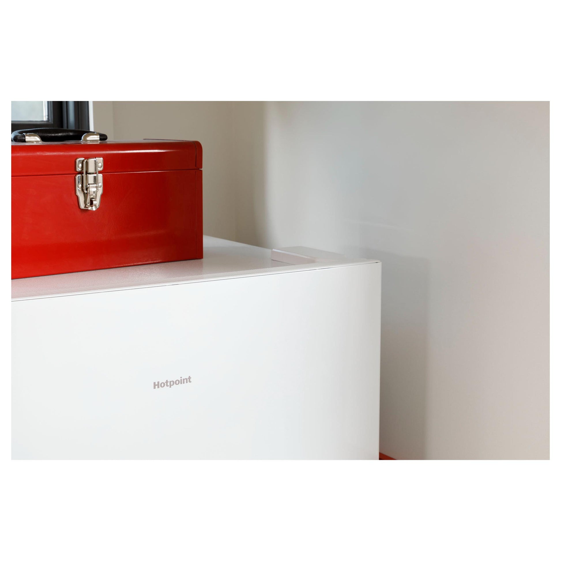  Hotpoint 13 cu. ft. Upright Freezer with LED Interior Lighting HUF13STRWW IMAGE 12