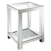 Mesa auxiliar Valentina de 1 estante con tapa de vidrio cuadrada, color plateado