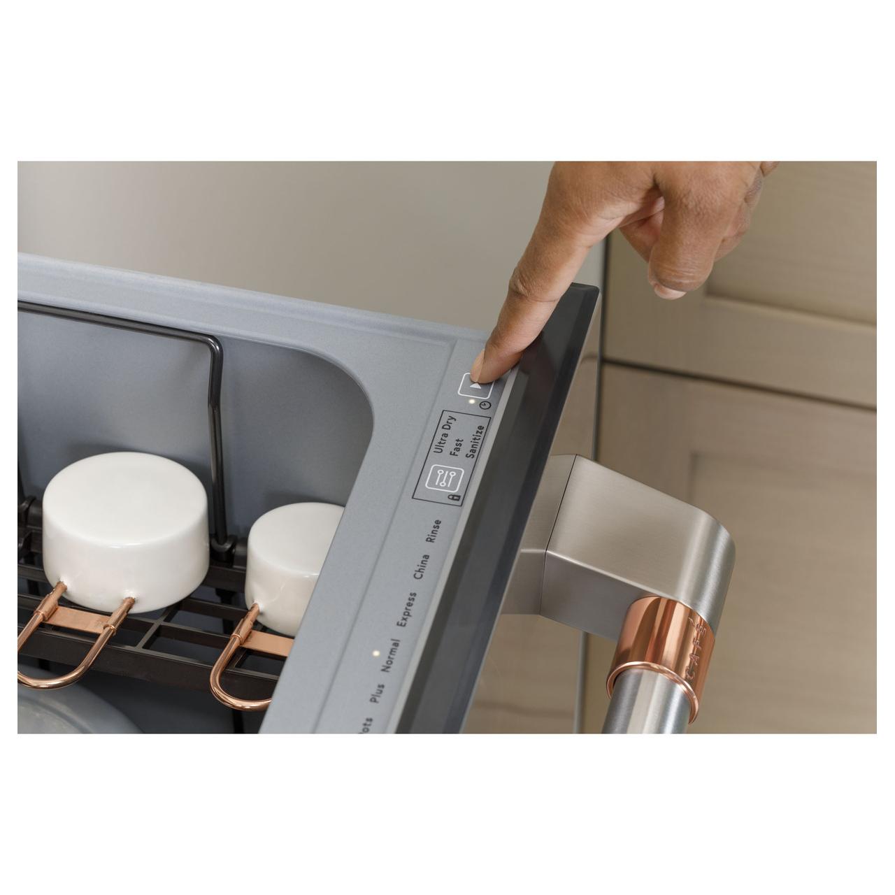  Café 24-inch, Built-in Dishwasher CDD420P4TW2 IMAGE 10