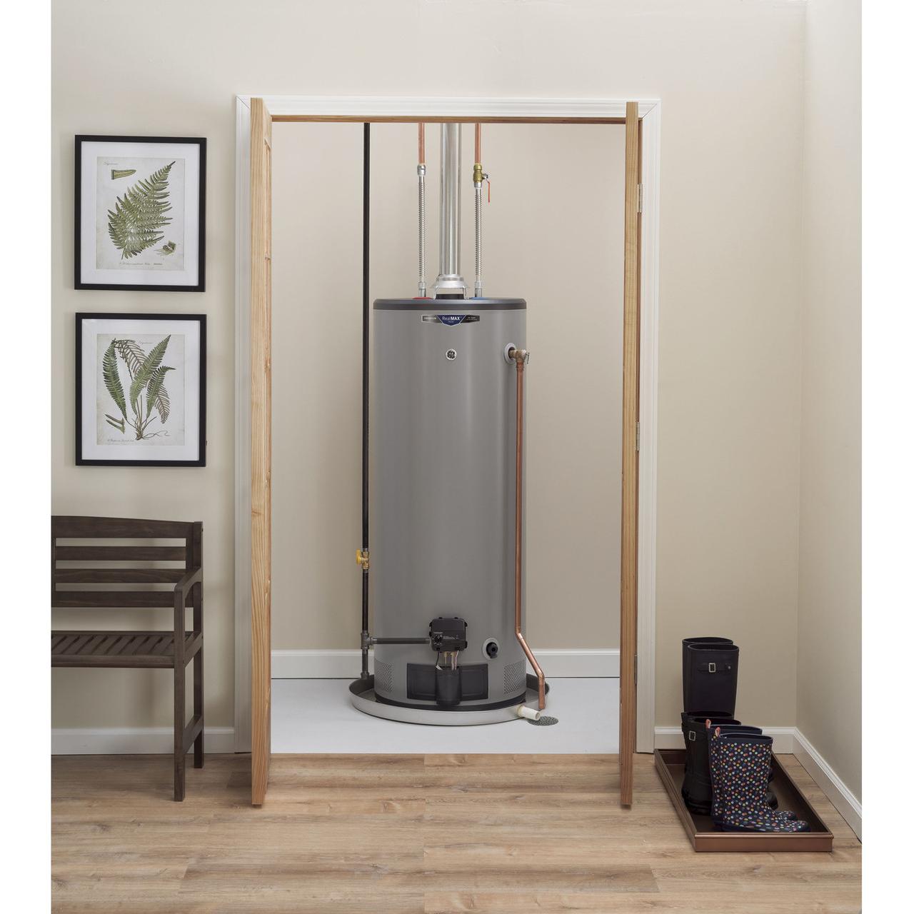  GE 40 Gallon Tall Residential Natural Gas Water Heater GG40T10BXR IMAGE 2