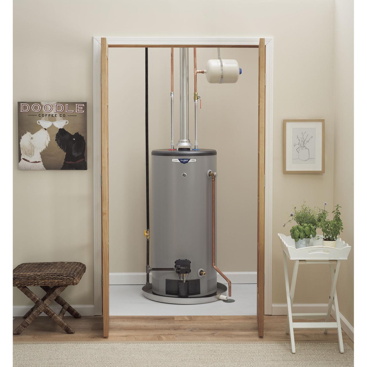  GE 40 Gallon Short Residential Natural Gas Water Heater GG40S12BXR IMAGE 4