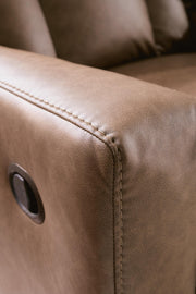 Mackmenville DBL Rec Loveseat w/Console