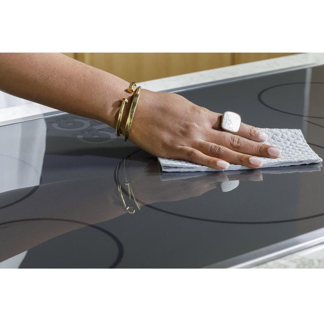  Café 30-inch Built-in Induction Cooktop with Wi-Fi CHP90301TBB IMAGE 5