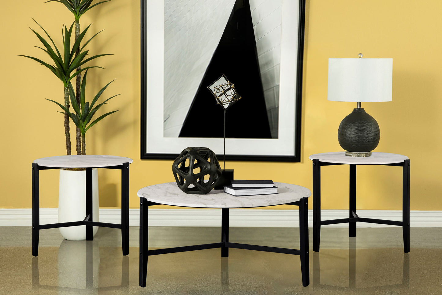 Juego de mesa de centro y auxiliar Tandi de imitación mármol blanco