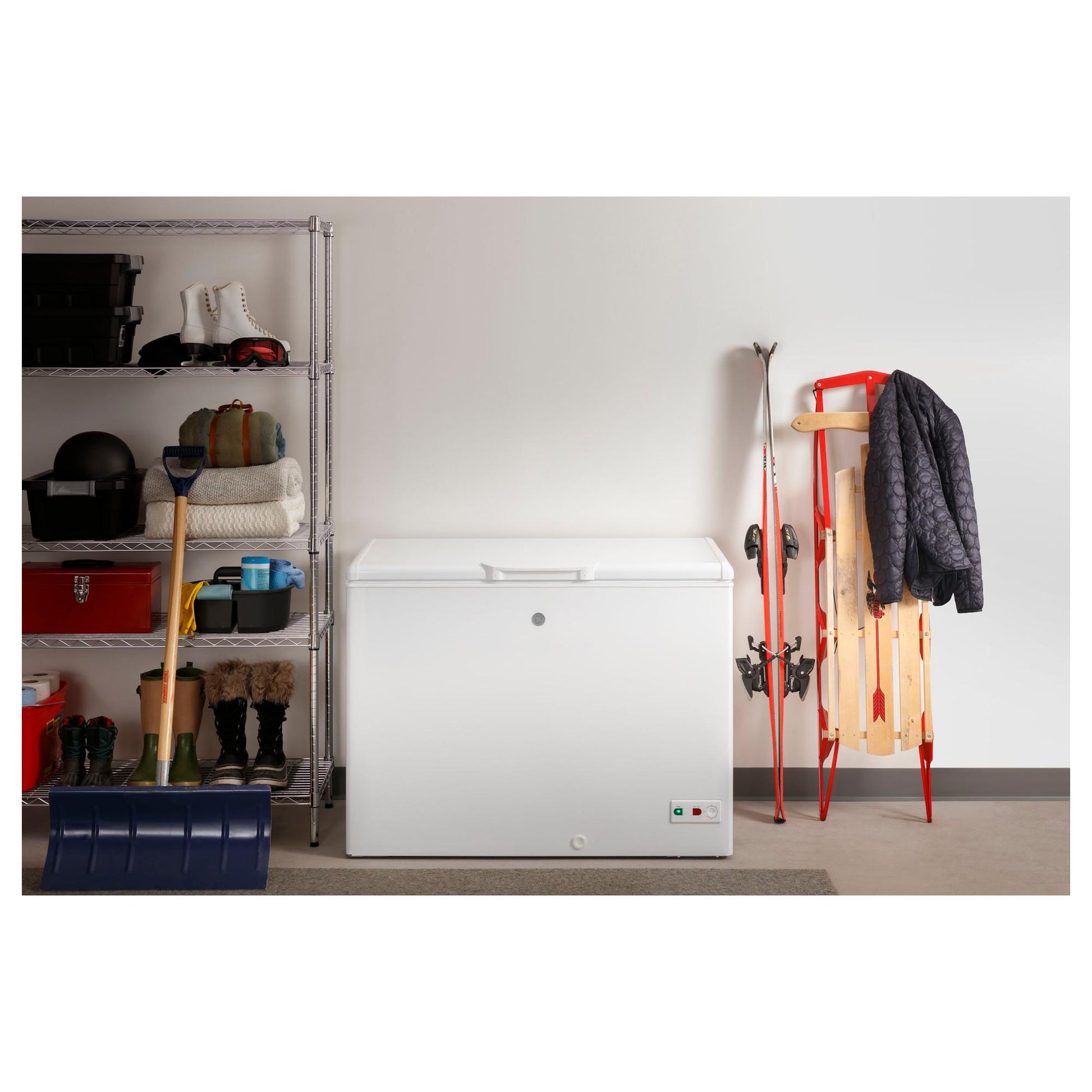 GE 10.7 cu. ft. Chest Freezer with adjustable temperature control FCM11SRWW IMAGE 11