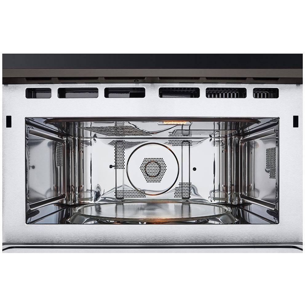 LG 30-inch, 6.4 cu. ft. Built-in Combination Wall Oven with ThinQ® Technology WCEP6423D IMAGE 8