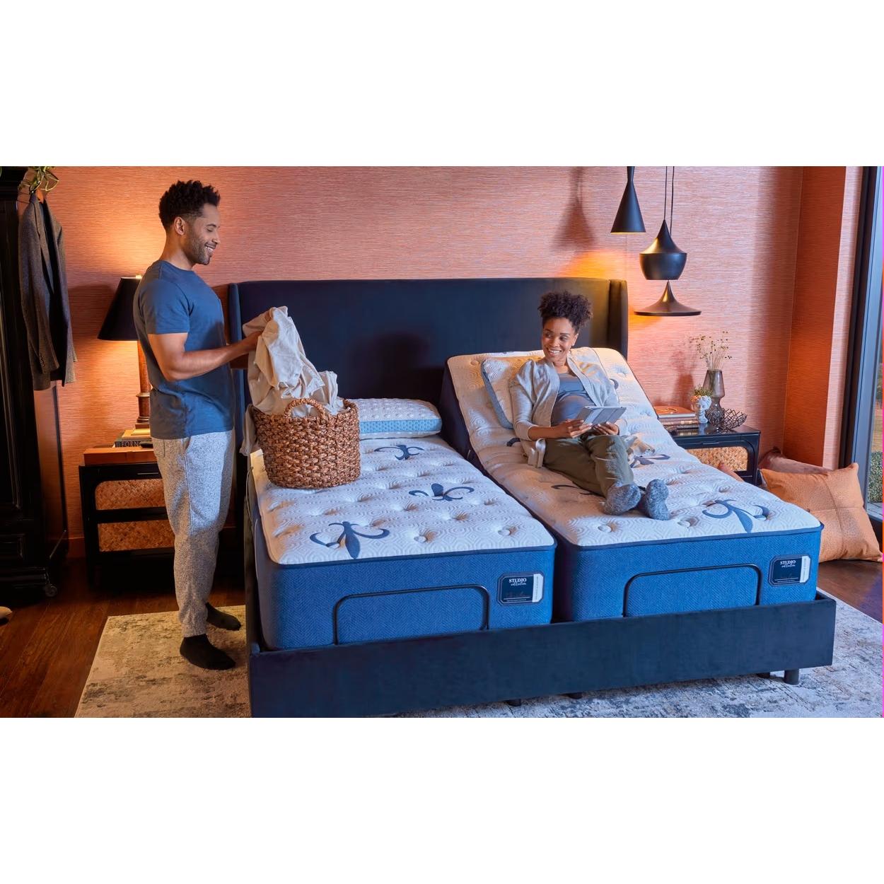  Stearns & Foster Studio Medium Tight Top Mattress (Split California King) IMAGE 1