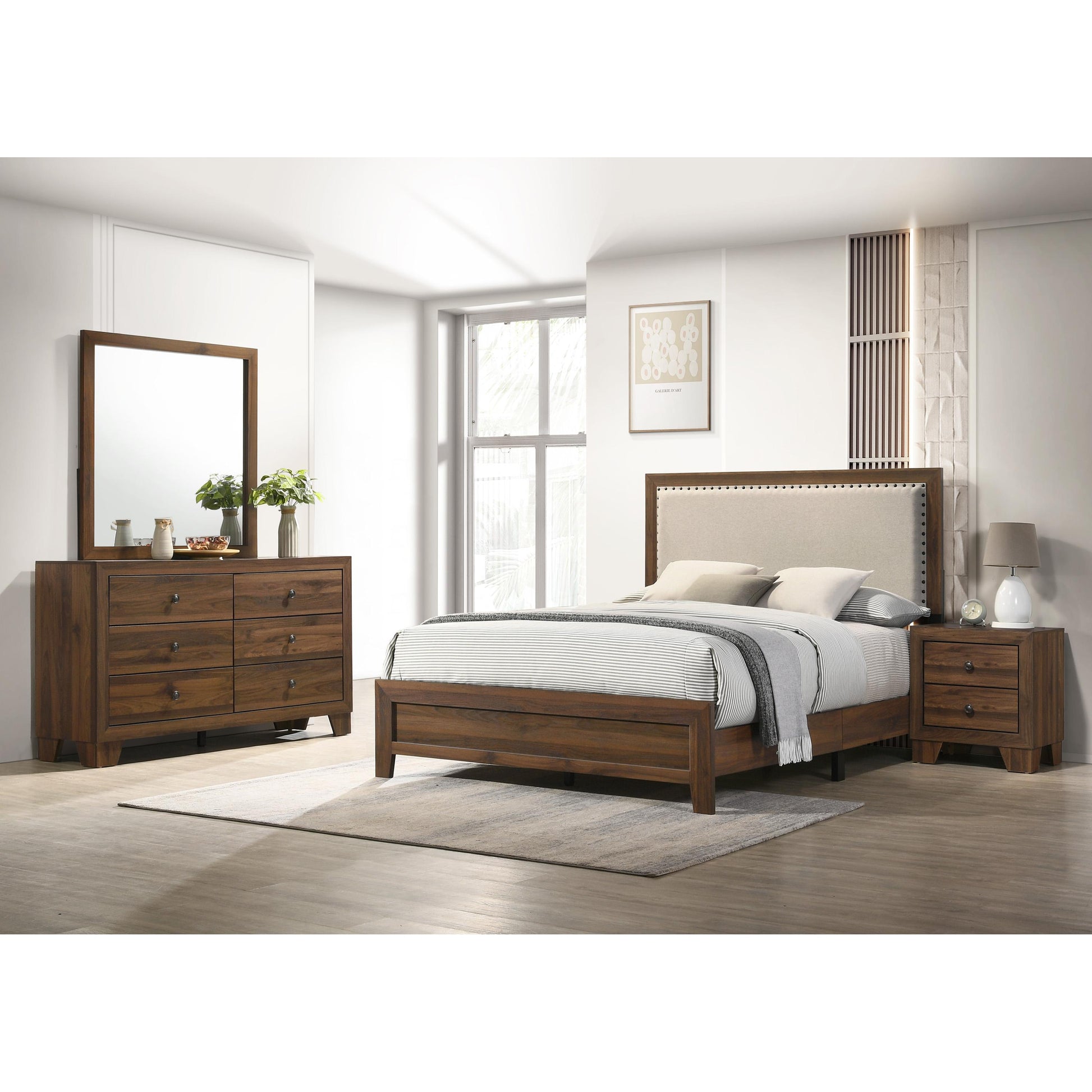  Crown Mark Millie B9255-F-BED Full Upholstered Bed IMAGE 3