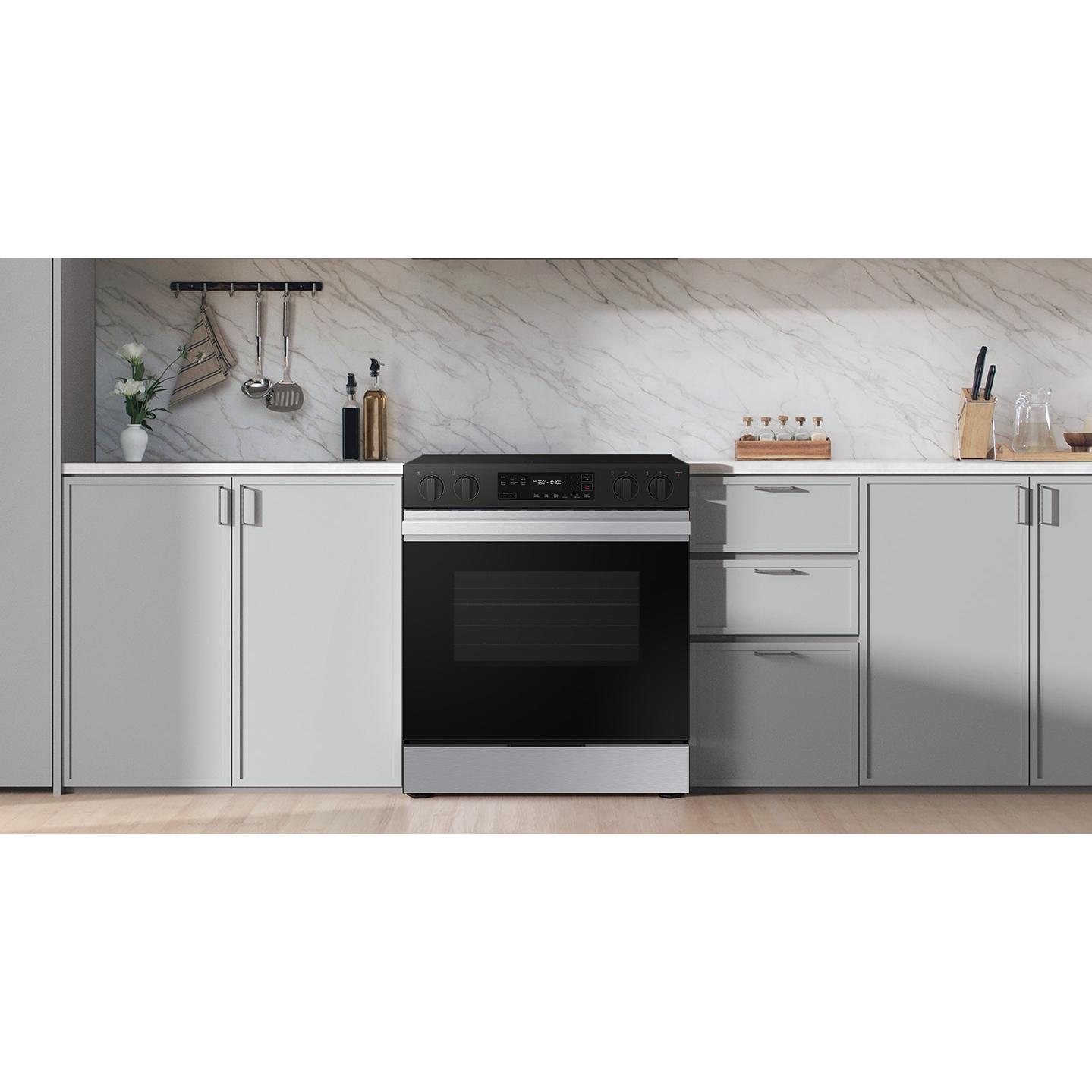  Samsung 6.3 cu. ft. Bespoke Smart Slide-In Electric Range NSE6DG8100SR/AA IMAGE 11