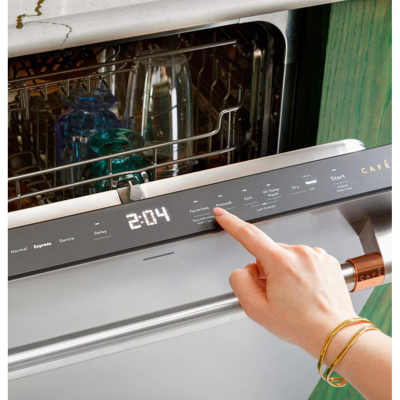  Café 24-inch Built-In Dishwasher with WiFi CDT828P2VS1 IMAGE 8