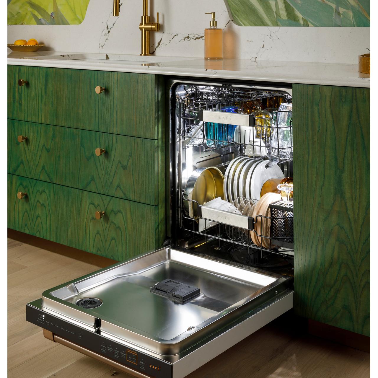  Café 24-inch Built-in Dishwasher with WiFi CDP888M5VS5 IMAGE 10