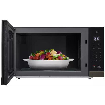 LG 24-inch, 2.0 cu. ft. NeoChef™ Countertop Microwave Oven with Smart Inverter MSER2090D IMAGE 3