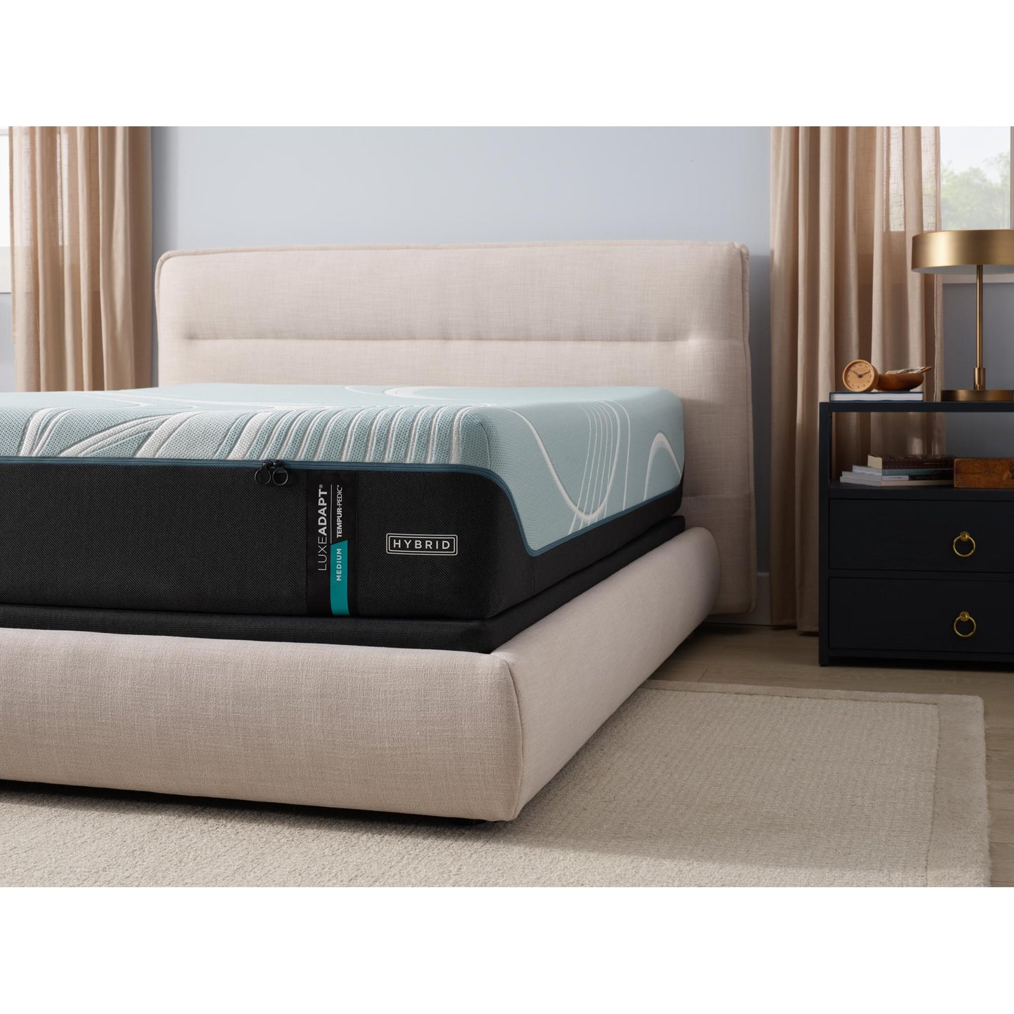  Tempur-Pedic Tempur-LuxeAdapt® Medium Hybrid Mattress (Split California King) IMAGE 4