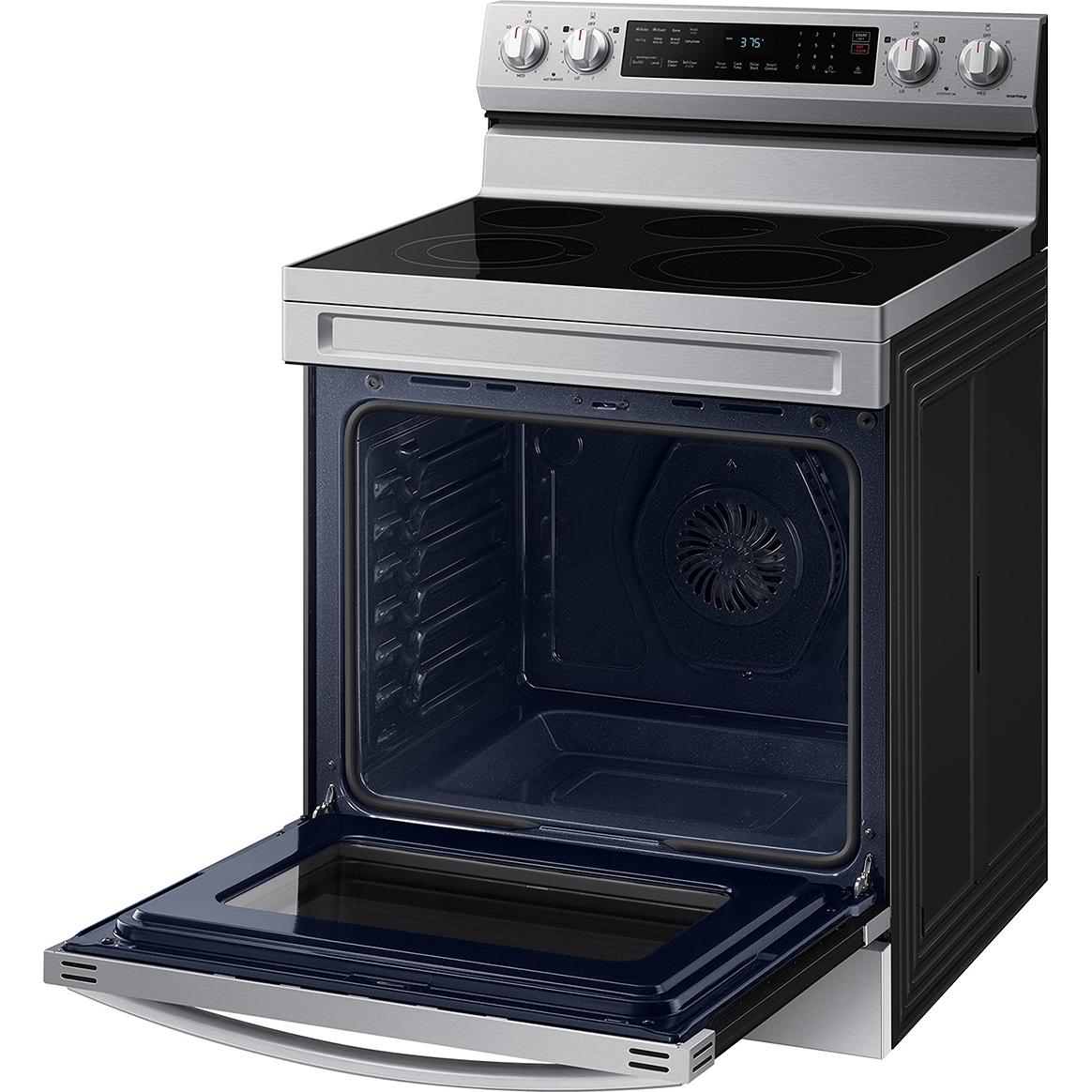  Samsung 6.3 cu. ft. Smart Freestanding ENERGY STAR® Certified Electric Range NE63D6511SR/AA IMAGE 7
