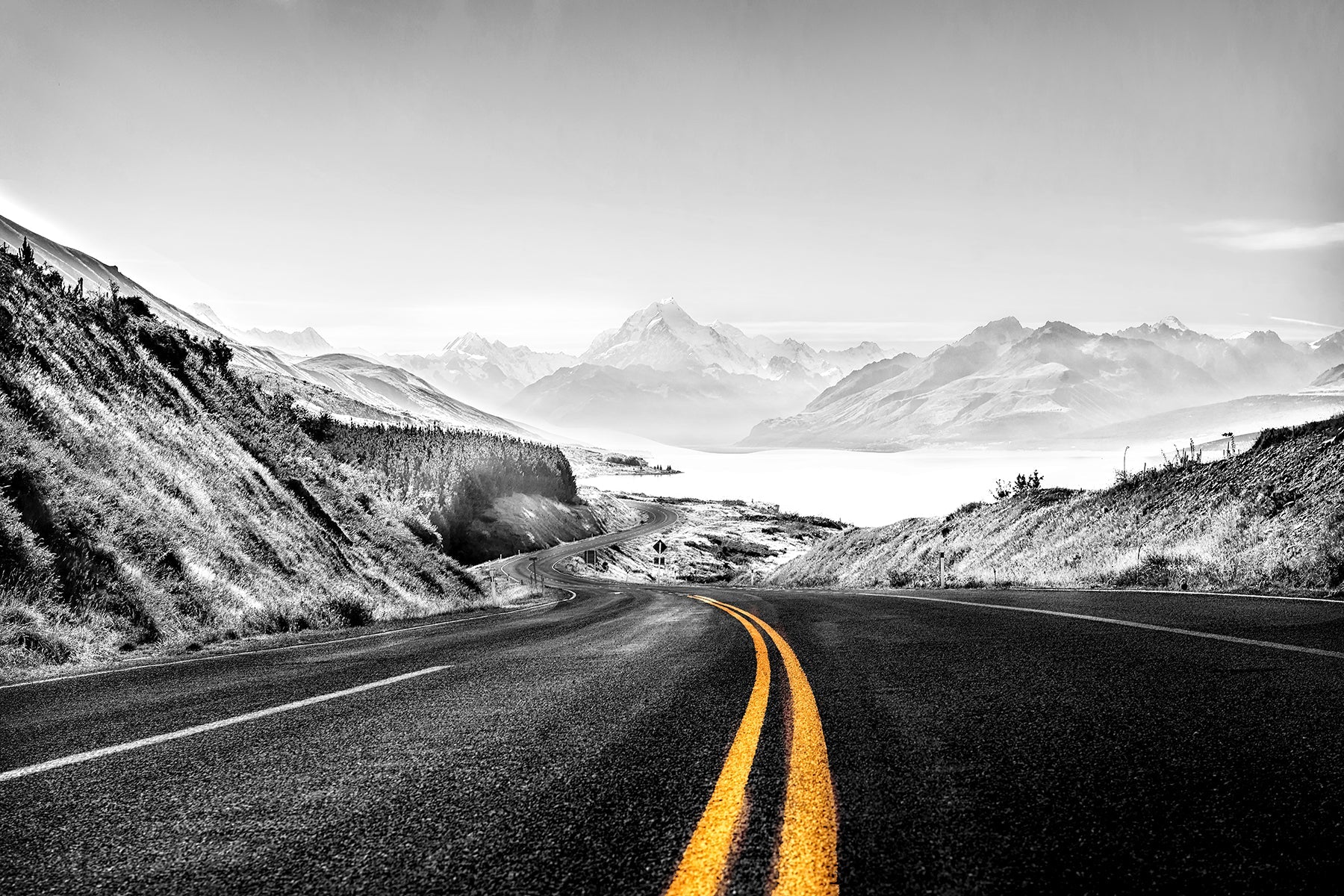 ''Montain Road'' Tempered Glass