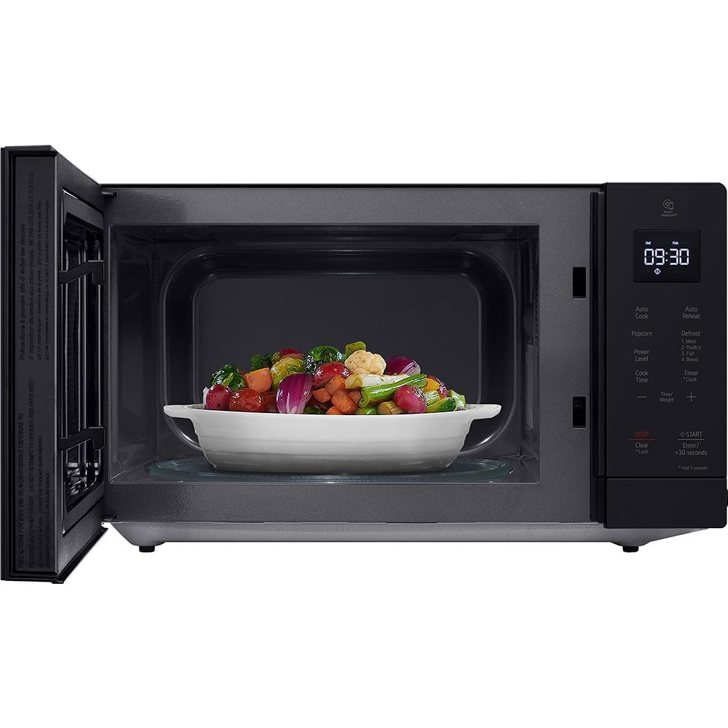  LG 20-inch, 1.1 cu. ft. Countertop Microwave Oven with EasyClean® interior MSER1130B IMAGE 3