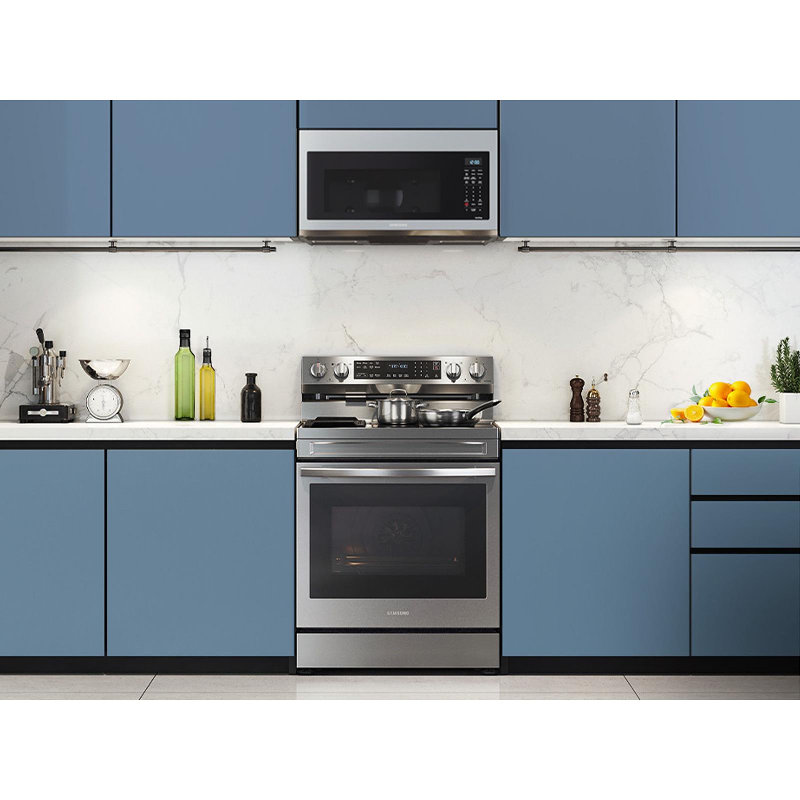  Samsung 6.3 cu. ft. Smart Freestanding ENERGY STAR® Certified Electric Range NE63D6711SR/AA IMAGE 9