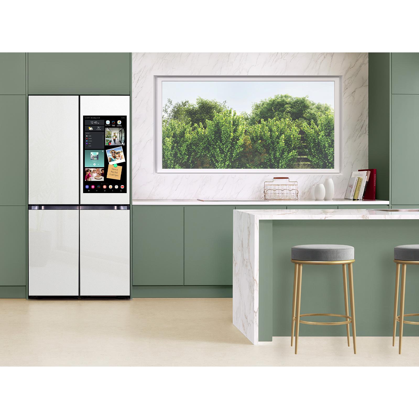  Samsung 29 cu. ft. 4-Door Flex™ Refrigerator with AI Family Hub™ RF29DB990012/AA IMAGE 12