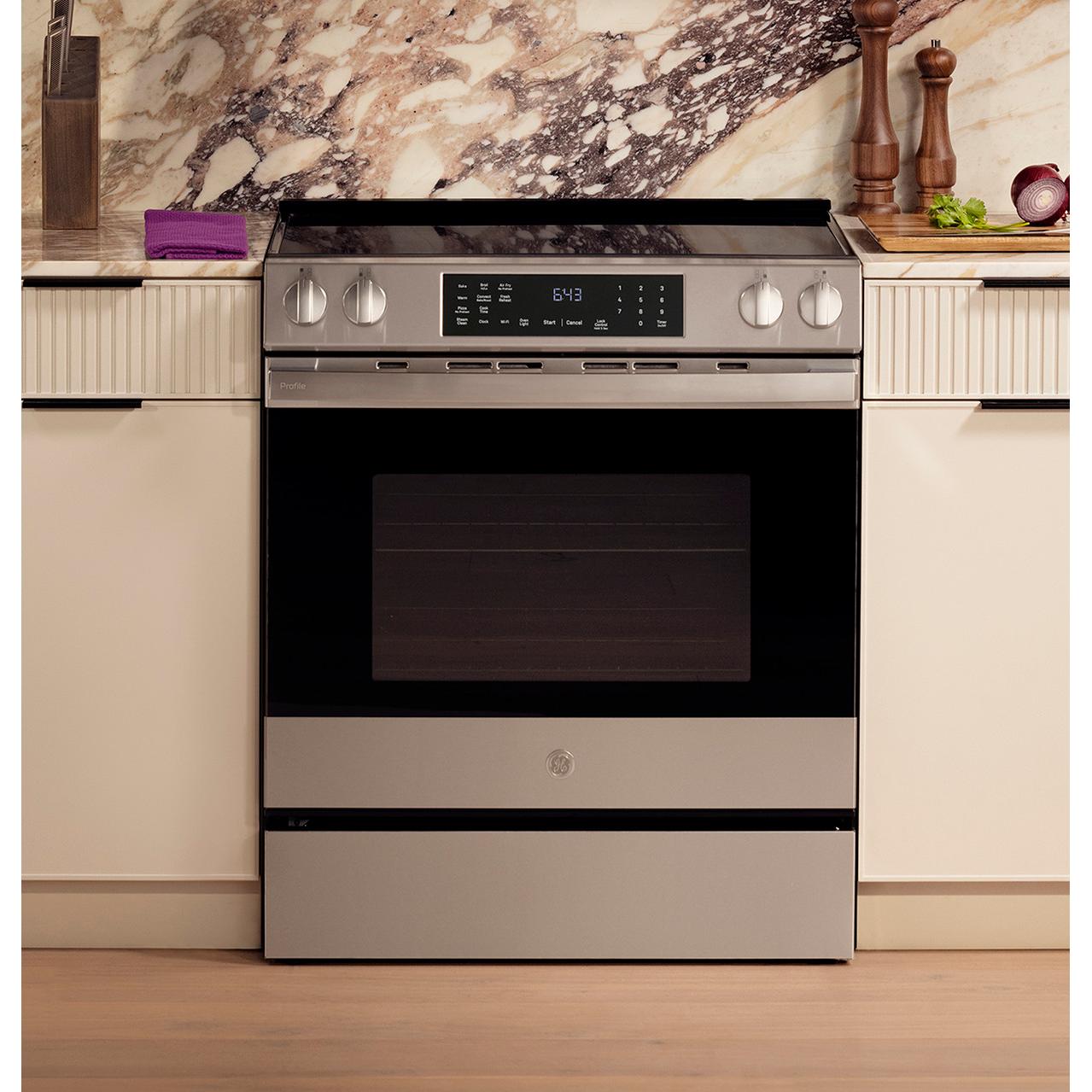 GE Profile 30-inch Slide-in Induction Range with Convection Technology PHS700AYFS IMAGE 5