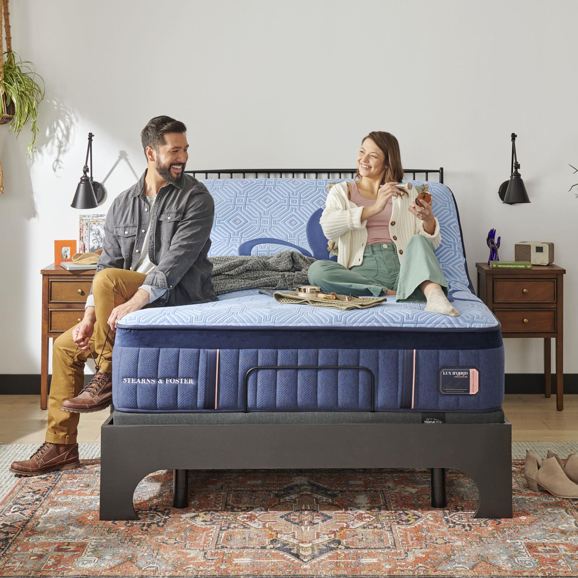  Stearns & Foster Lux Hybrid Elite Firm Mattress (King) IMAGE 3