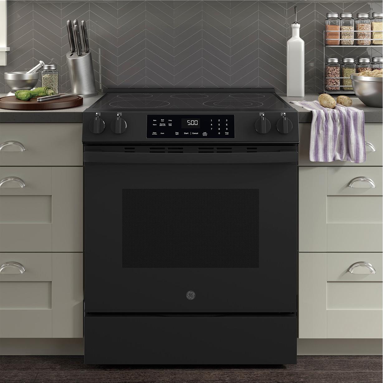  GE 30-inch Slide-in Electric Range with Crisp Mode GRS500PVBB IMAGE 6