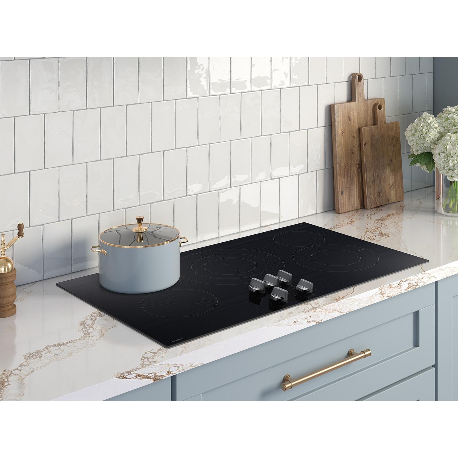  Samsung 36-inch Electric Cooktop NZ36FG6432RKAA IMAGE 2