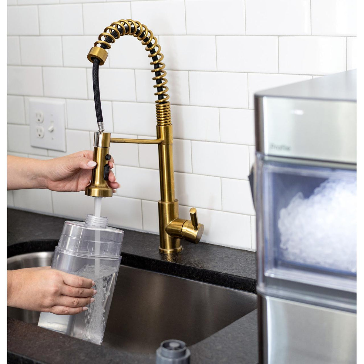 GE Profile Opal™ 2.0 Ultra Nugget Ice Maker with Side Tank and Scale Inhibiting Filter XPIO13SWSO IMAGE 9
