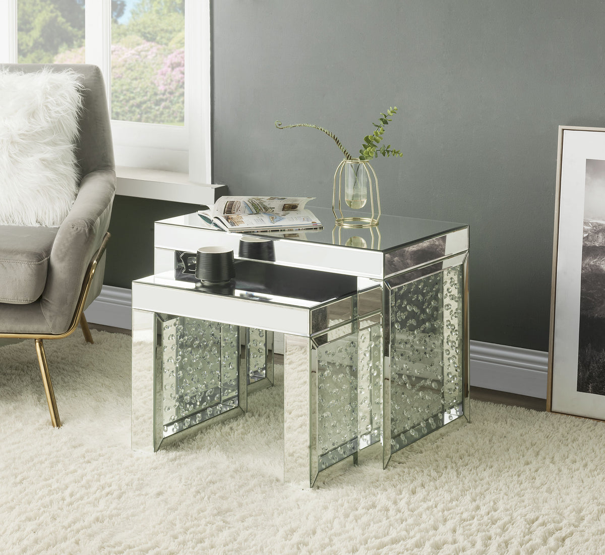 Mesa auxiliar rectangular Nysa Glam con base de trineo