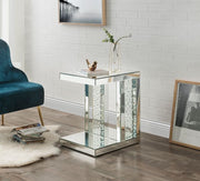 Mesa auxiliar rectangular Nysa Glam con incrustaciones de cristales sintéticos
