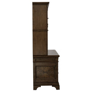 Credenza Hartshill de 66 pulgadas con 5 cajones y aparador en roble bruñido